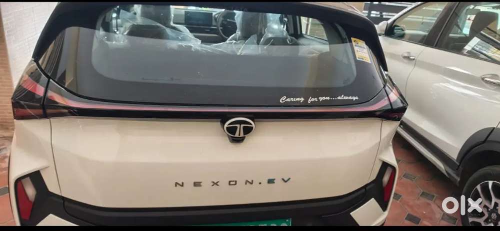 Tata Nexon Ev Emp 45kw 2026  Electric 400 Km Driven