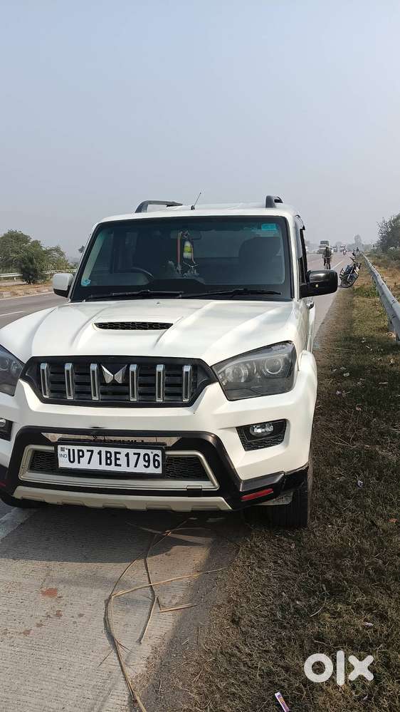 Scorpio S10 Top Model