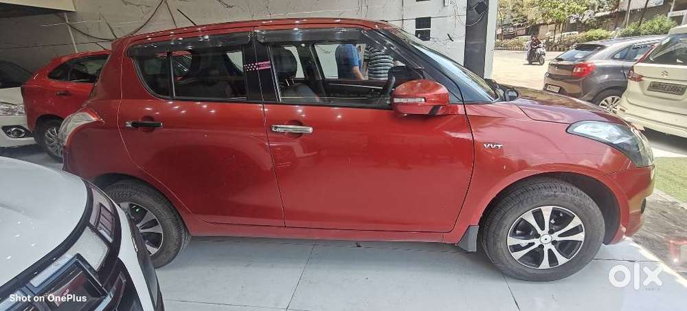 Maruti Suzuki Swift Vxi Abs Bsiv, 2014, Petrol