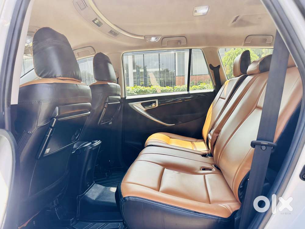 Toyota Innova Crysta 2.4 V, 2024, Diesel