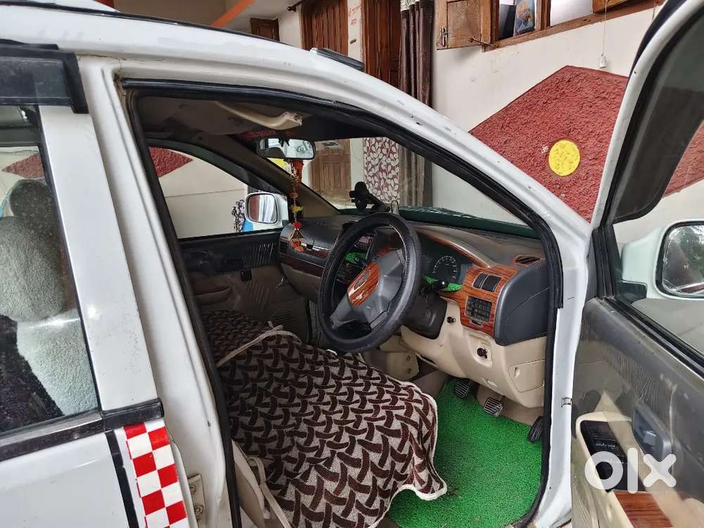 Chevrolet Tavera Neo 2013