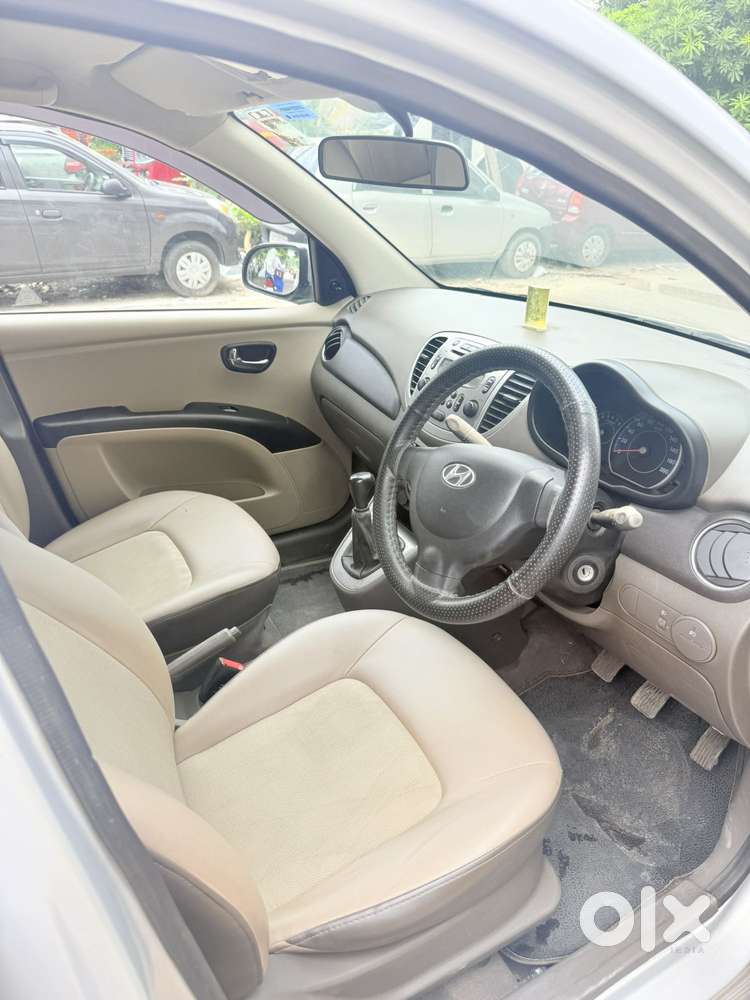 Hyundai I10 Sportz, 2014, Petrol