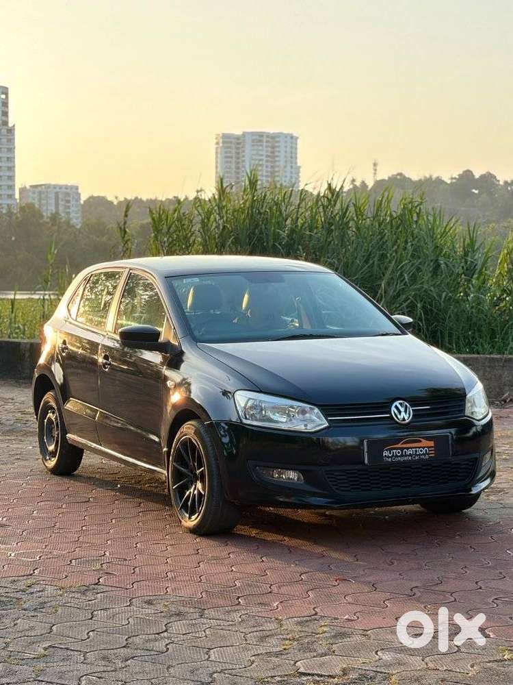 Volkswagen Polo Petrol Highline 1.2l, 2011, Petrol