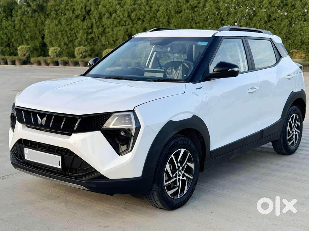 Mahindra Xuv 3xo Ax5 Pm At, 2024, Petrol