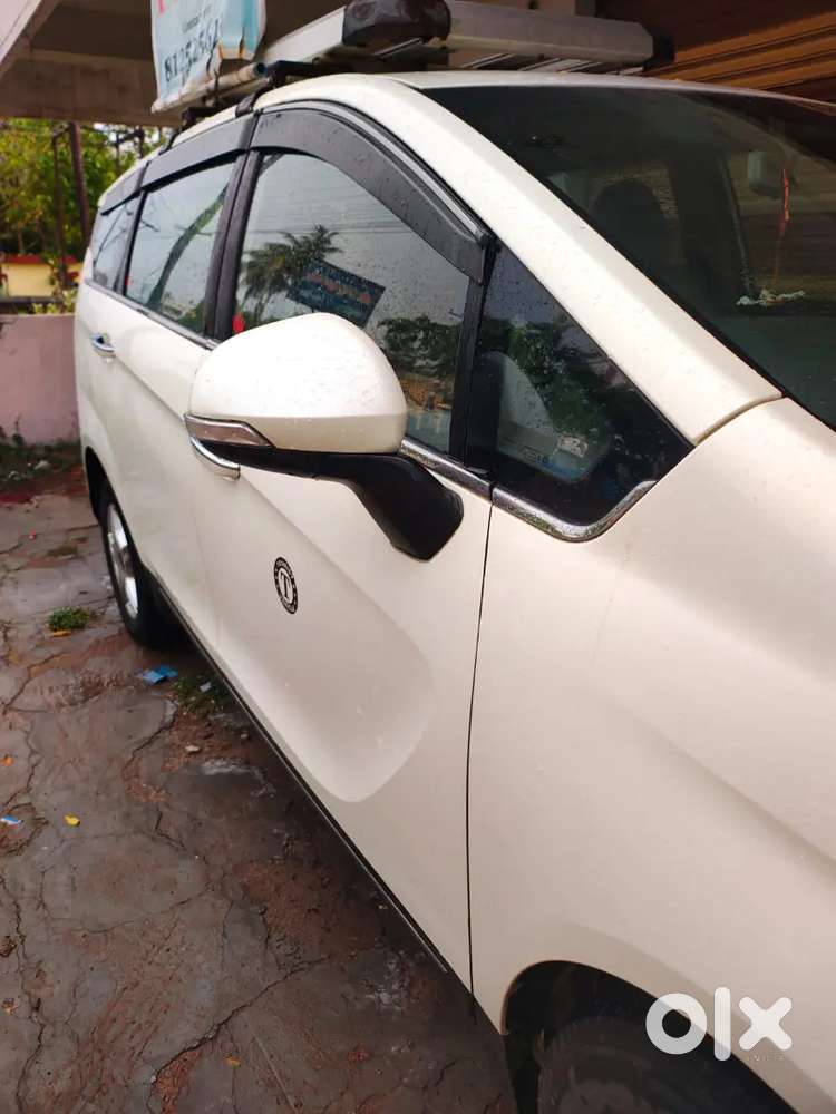 Mahindra Marazzo 2018 Diesel 14000 Km Driven