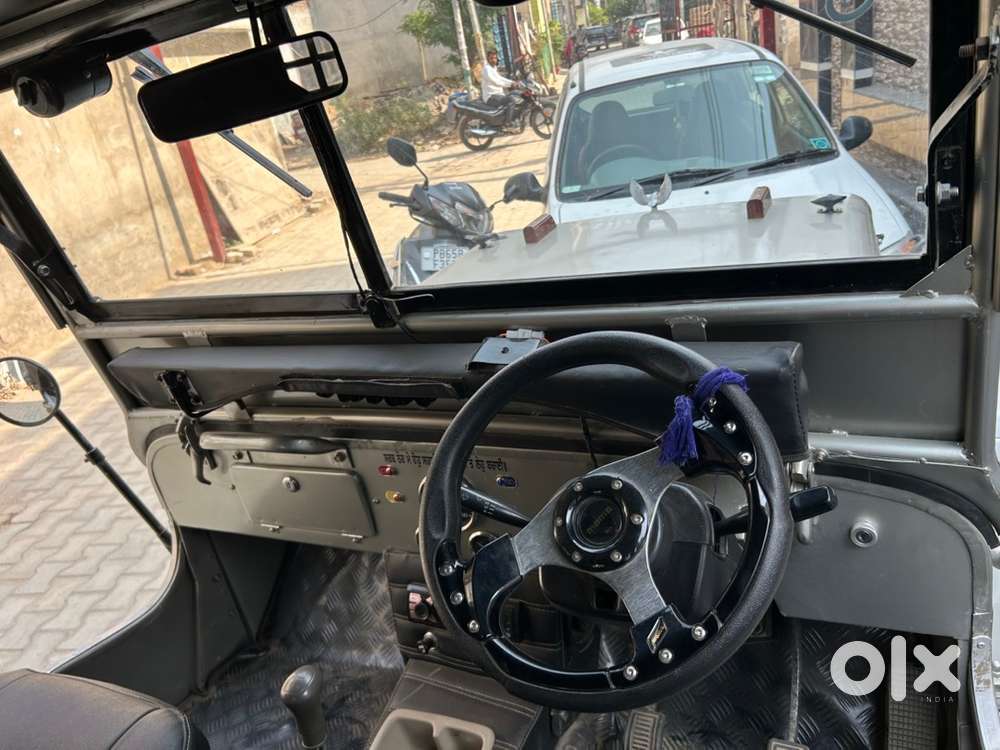 Mahindra Willys 1997 Diesel Manual Low Bonet
