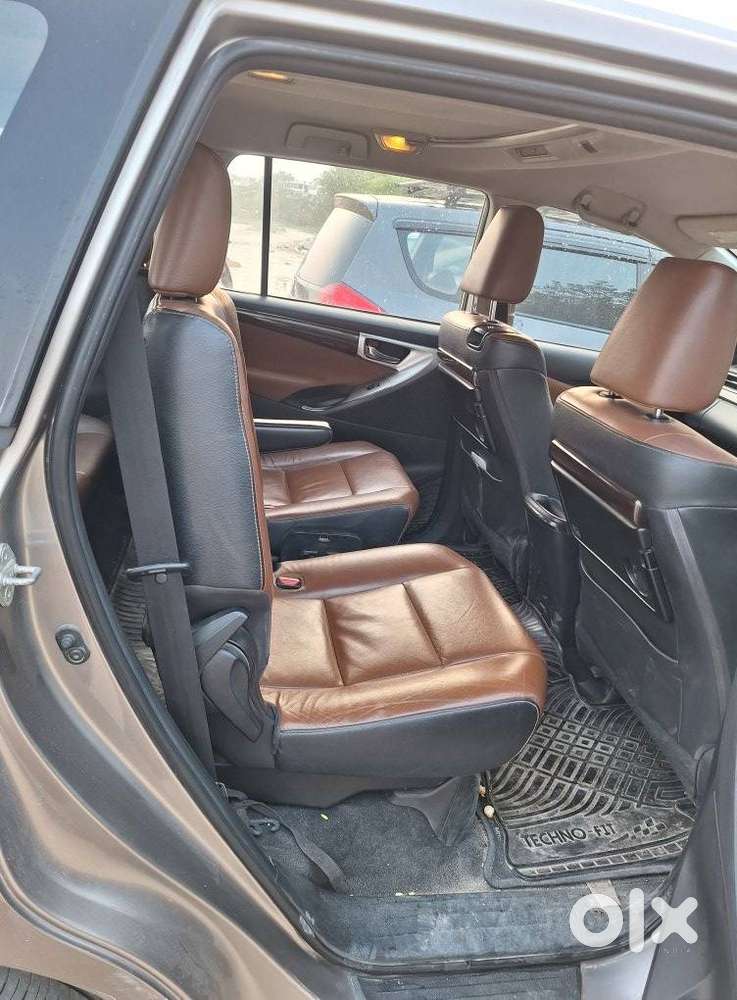 Toyota Innova Crysta 2.8 Zx At, 2016, Diesel