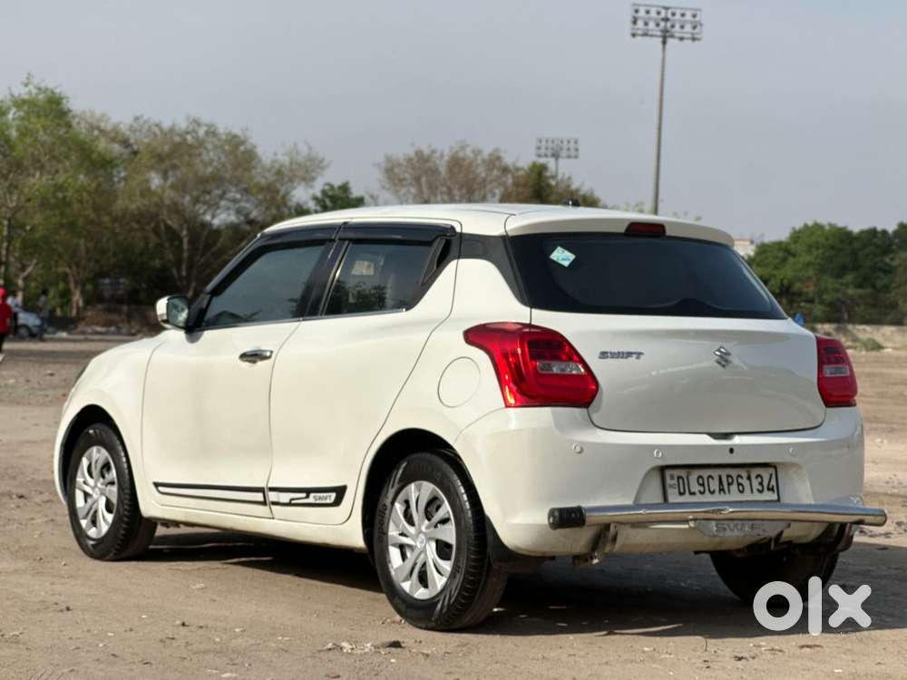 Maruti Suzuki Swift Vxi + Manual, 2018, Cng & Hybrids