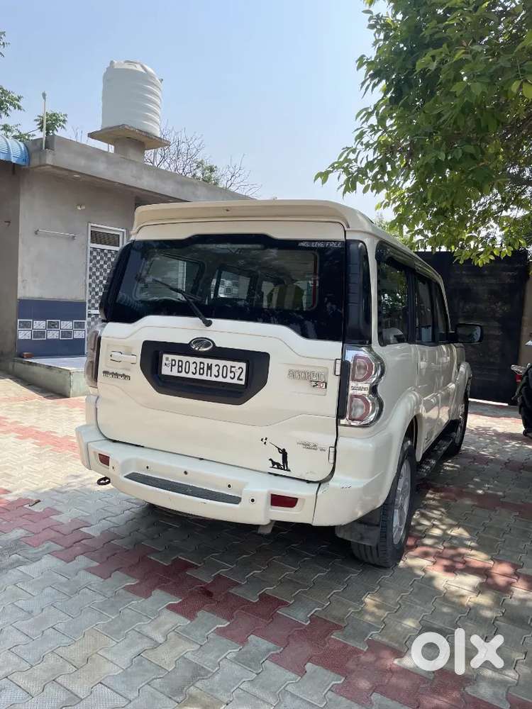 Mahindra Scorpio 2.2 2015