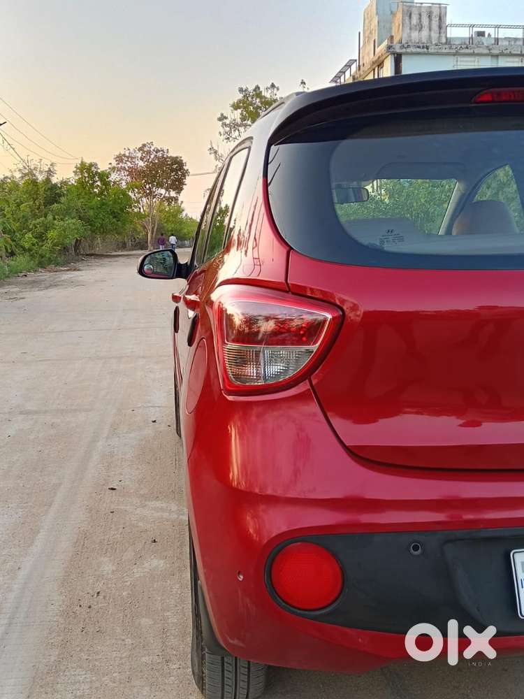 Hyundai Grand I10 1.2 Sportz(o) Dual Tone, 2019, Petrol