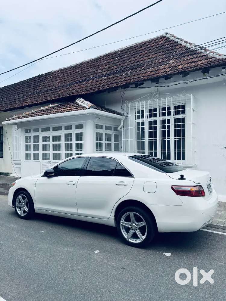 Toyota Camry 2010 70,000 Km