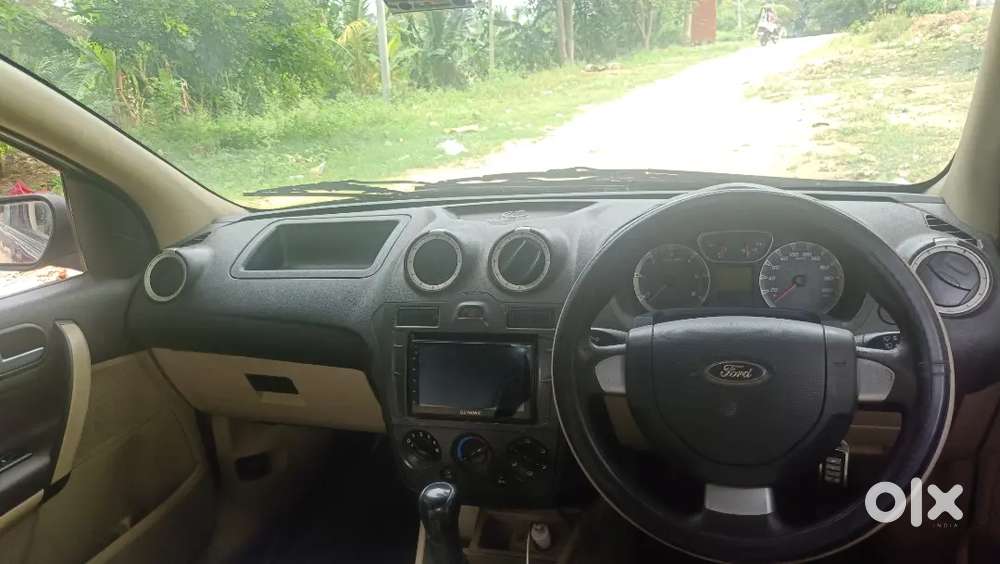 Ford Fiesta 1.4 Zxi 2009