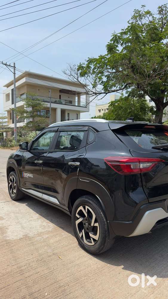 Nissan Magnite 1.0 Xv, 2022, Petrol