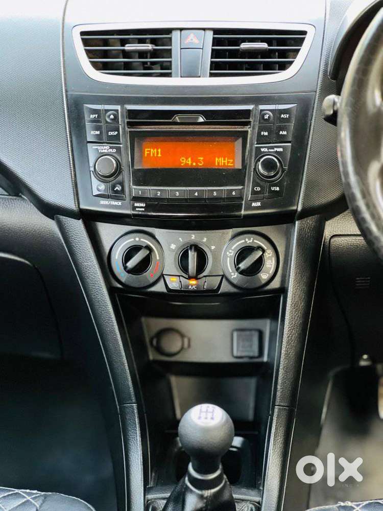 Maruti Suzuki Swift Vxi Abs Bsiv, 2016, Petrol