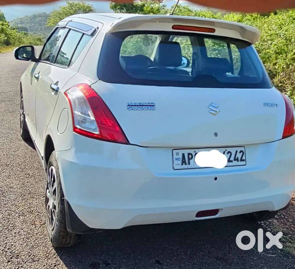 Maruti Suzuki Swift 2017 Diesel 103000 Km Driven