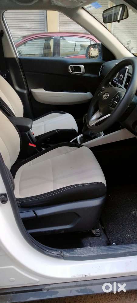 Hyundai Venue S 1.2 Petrol, 2023, Petrol