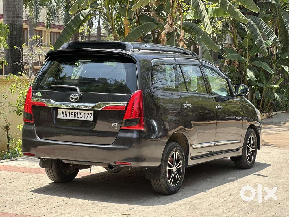 Toyota Innova 2.5 Z Diesel 7 Seater Bs Iv, 2014, Diesel