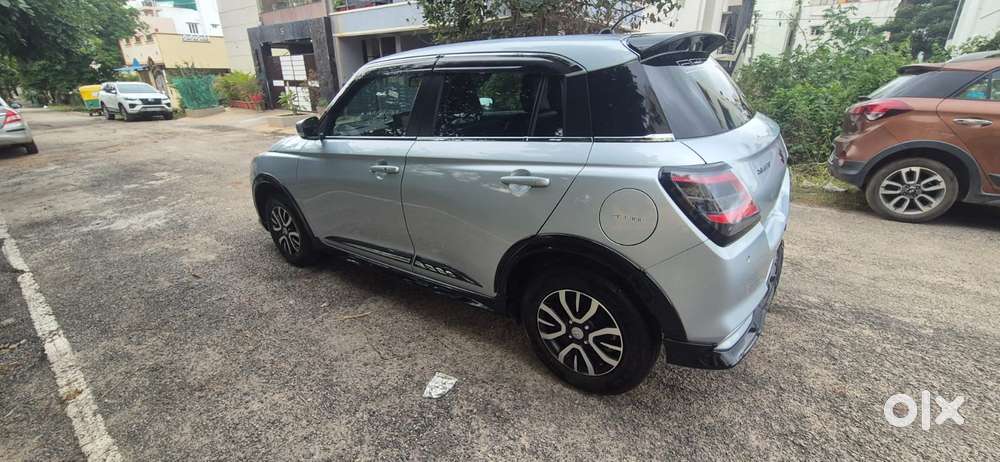 Maruti Suzuki Swift Vxi + Manual, 2024, Petrol