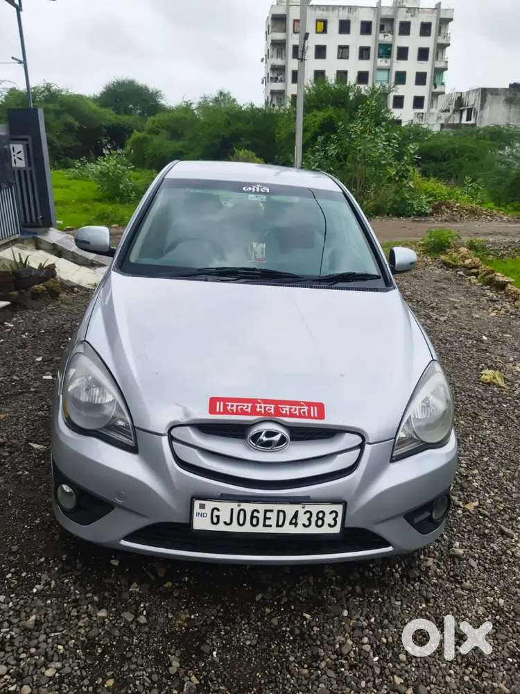 Hyundai Verna 2011