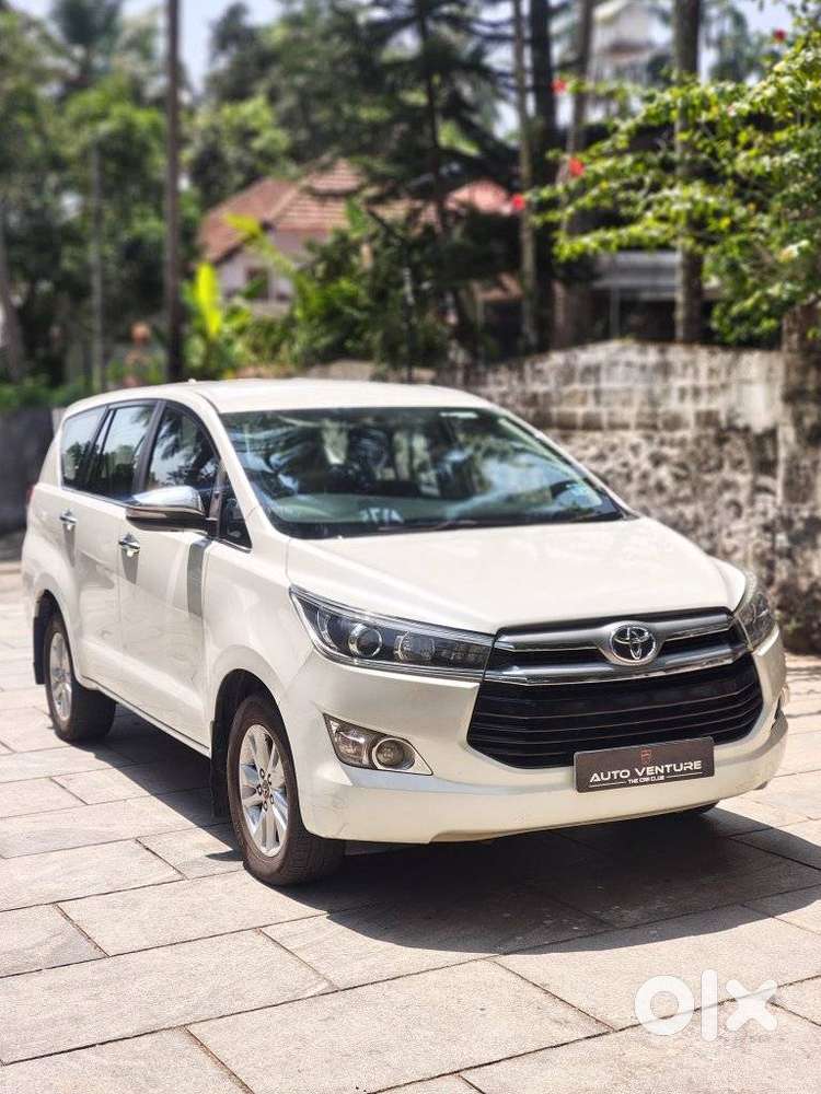 Toyota Innova Crysta 2.8z Automatic, 2016, Diesel