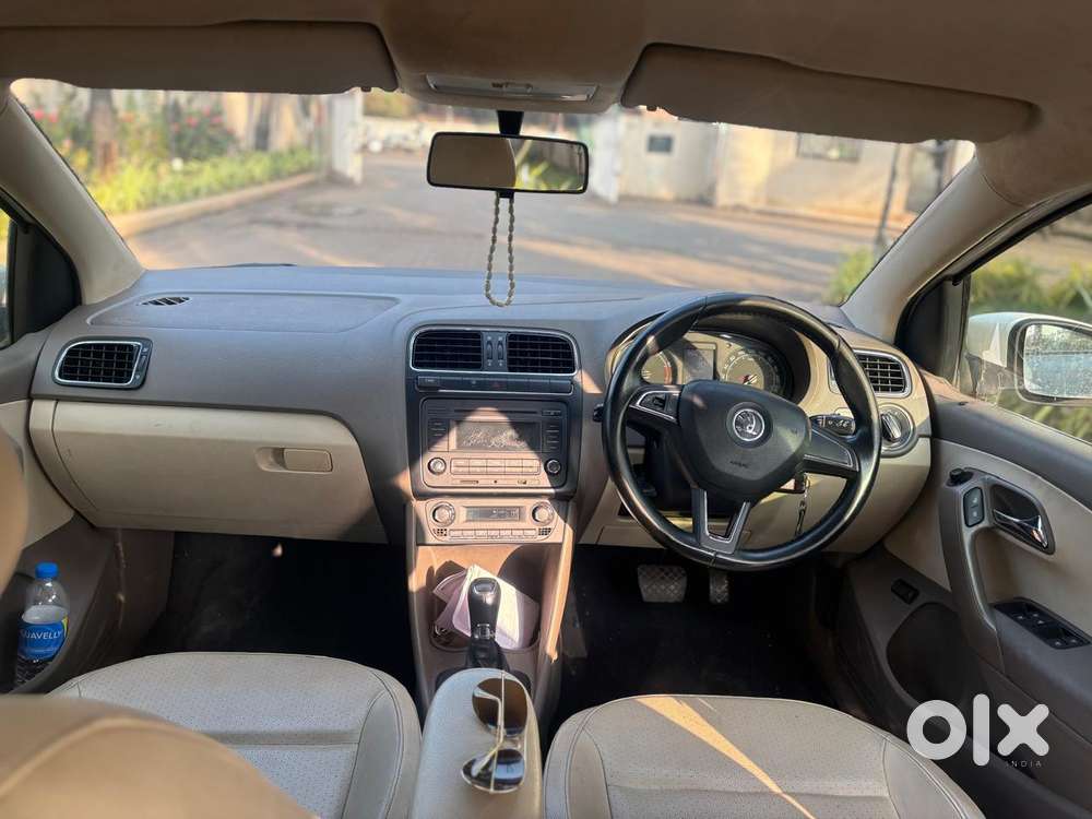 Skoda Rapid 1.6 Elegance Plus Mpi At, 2015, Petrol