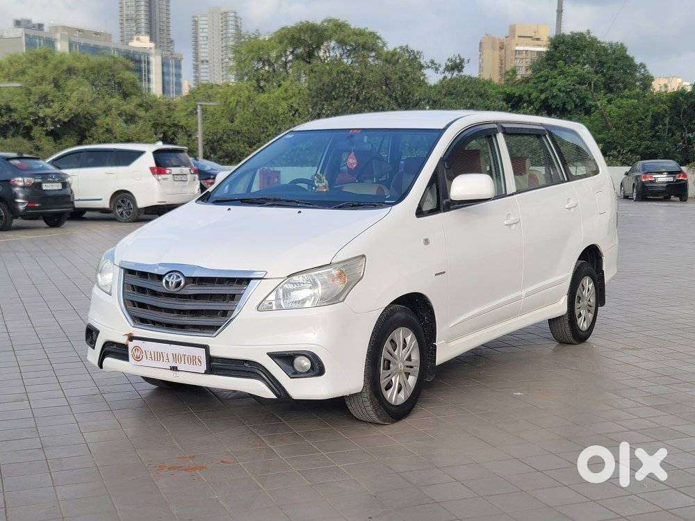 Toyota Innova 2.5 G (diesel) 8 Seater Bs Iv, 2015, Diesel