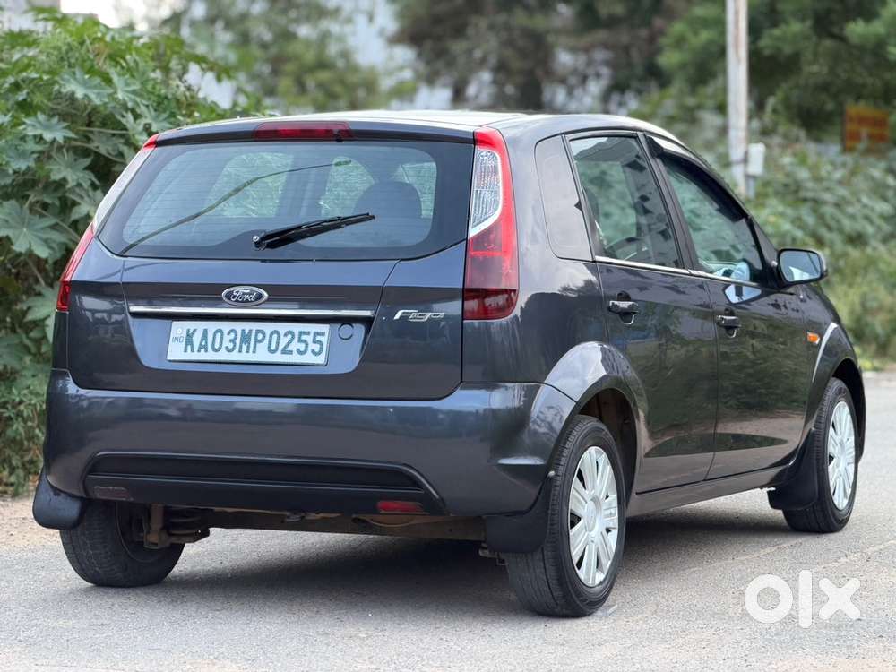 Ford Figo Petrol 2011