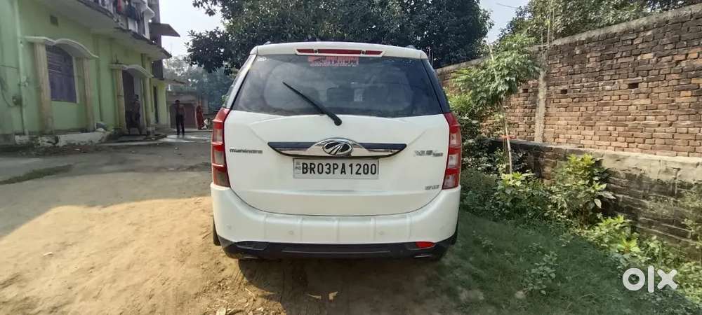 Mahindra Xuv500 2016 Diesel 130000 Km Driven