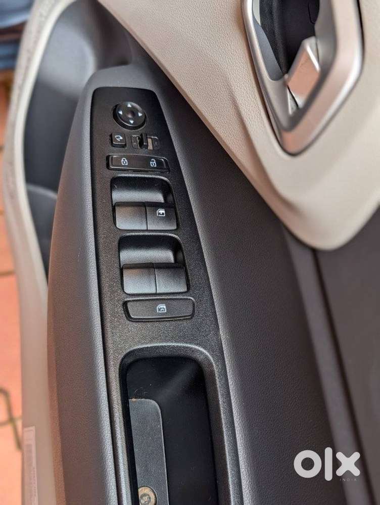 Hyundai Aura Sx 1.2 Cng, 2023, Cng & Hybrids