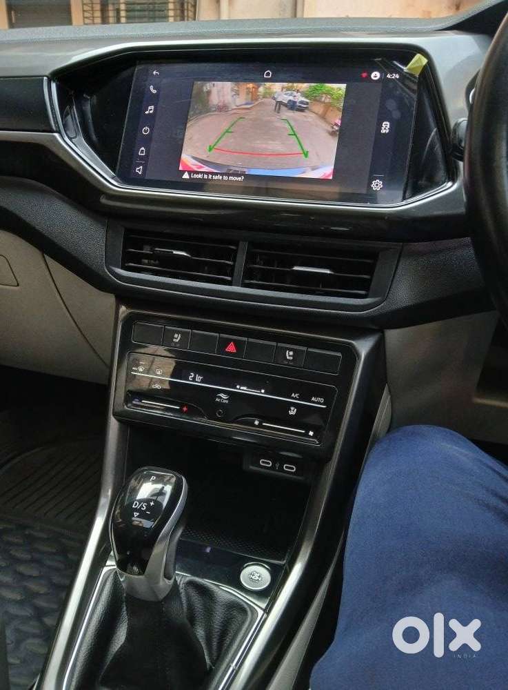 Volkswagen Taigun 1.0 Tsi Topline At, 2022, Petrol