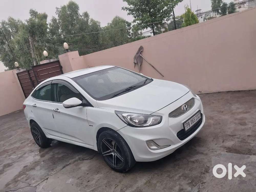 Honda . Km 83000. Diesel . Owner 4.automatic