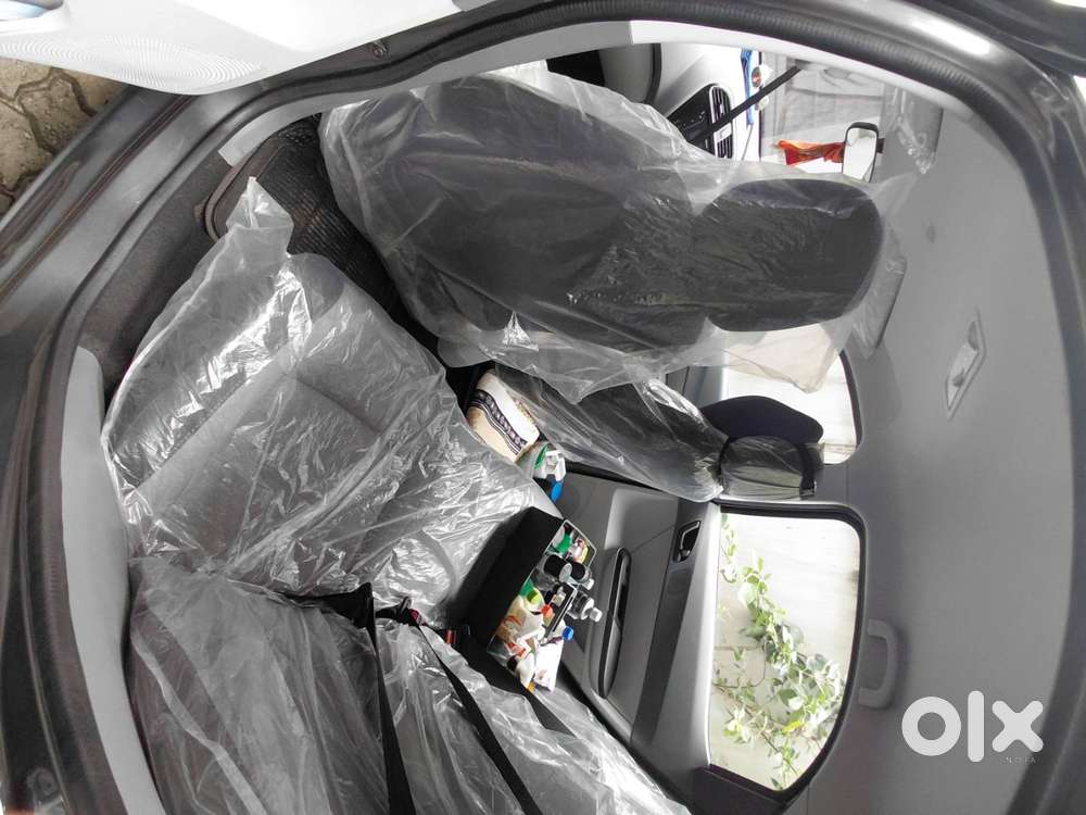 **tata Tiago 2025 Petrol Xm Urgent Sale**