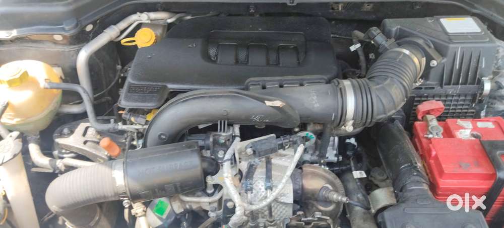 Mahindra Xuv300 W6, 2023, Petrol