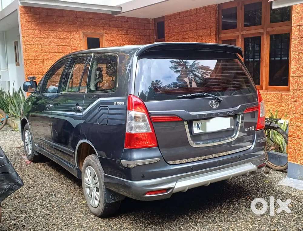 Toyota Innova 2.5 G2 Diesel 2015 Model