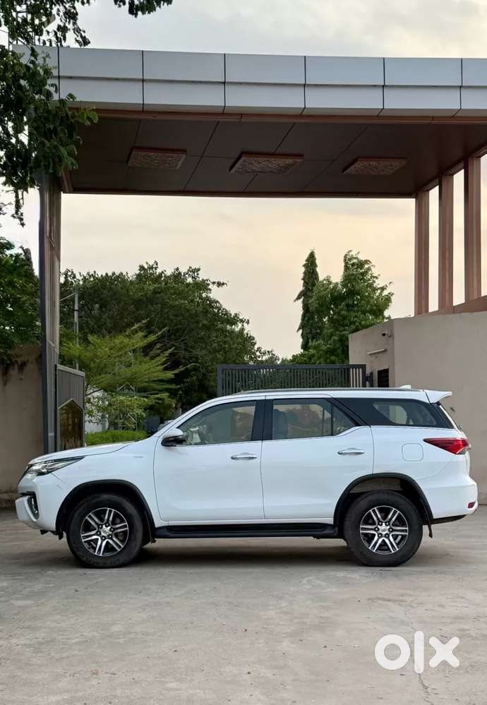 Toyota Fortuner 4x2 At 2.8 Diesel, 2019, Diesel