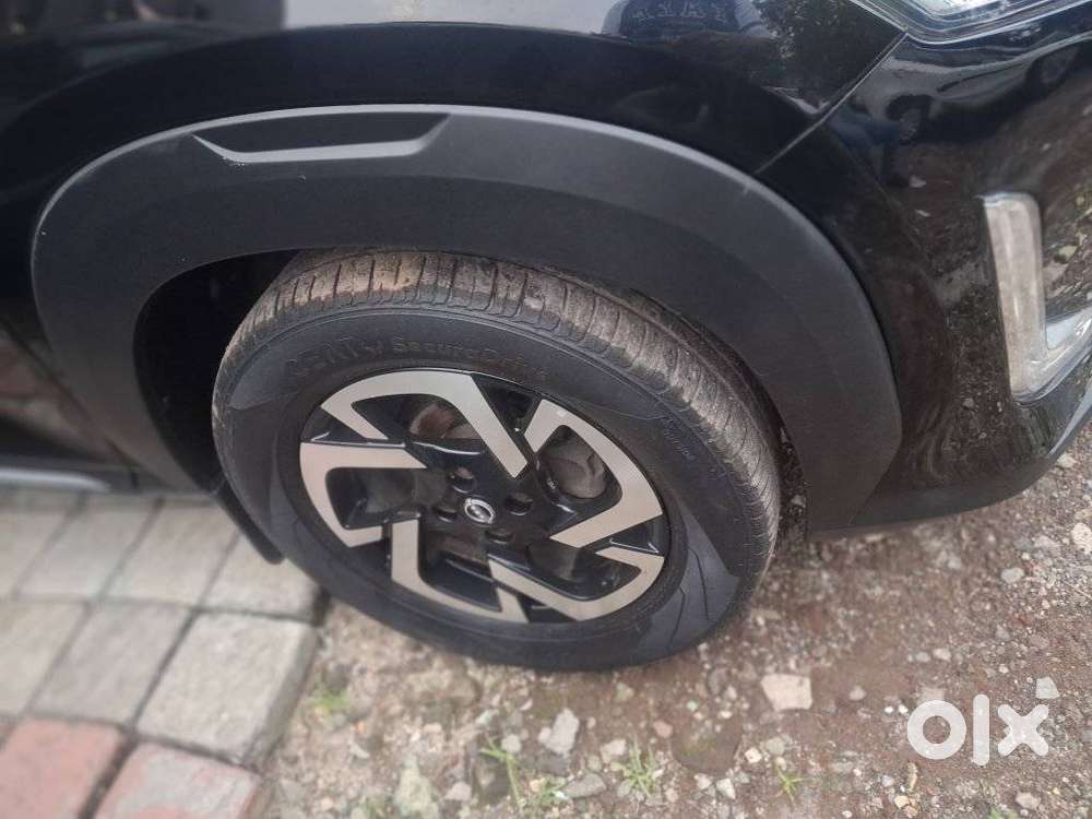 Nissan Magnite, 2022, Petrol
