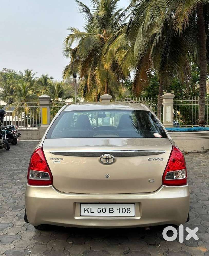 Toyota Etios 2010-2012 G, 2011, Petrol