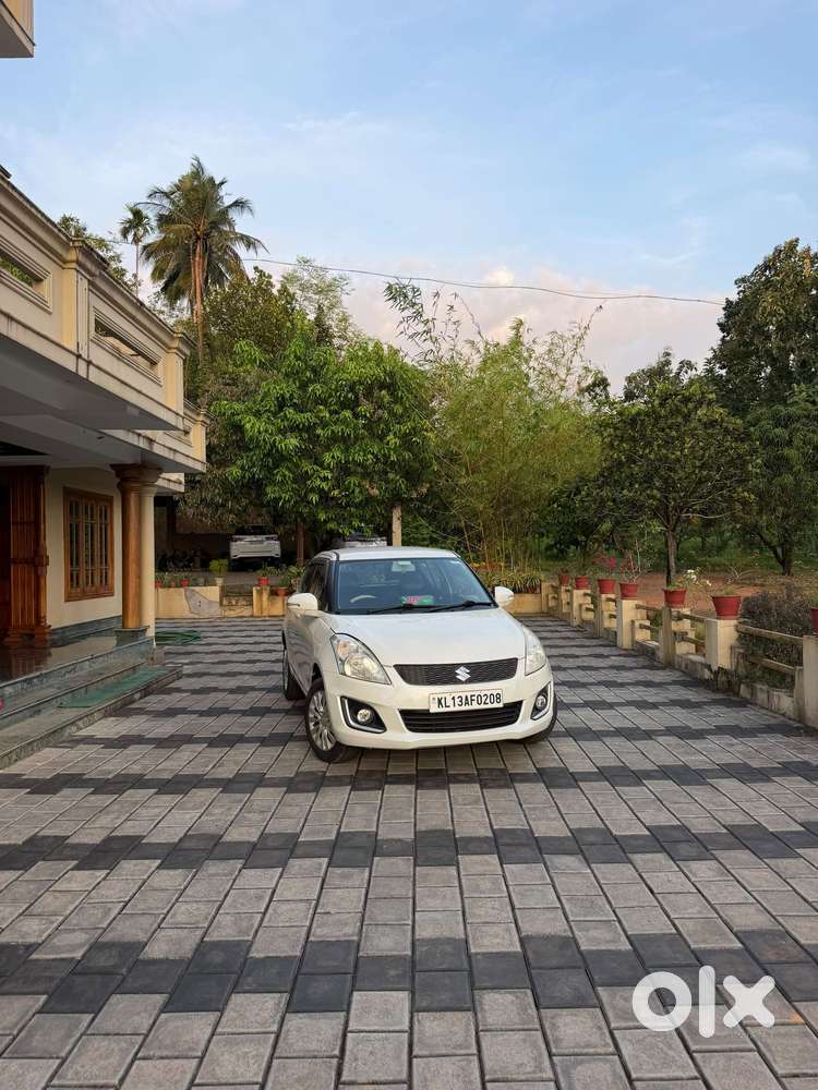Maruti Suzuki Swift Vxi 1.2 Abs Bs-iv, 2015, Petrol
