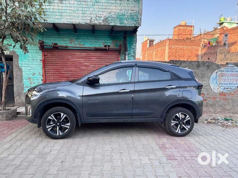 Tata Petrol Car 2024 Petrol Manual With Sunroof