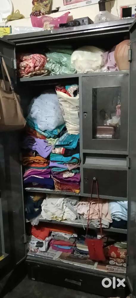 Almira good condition