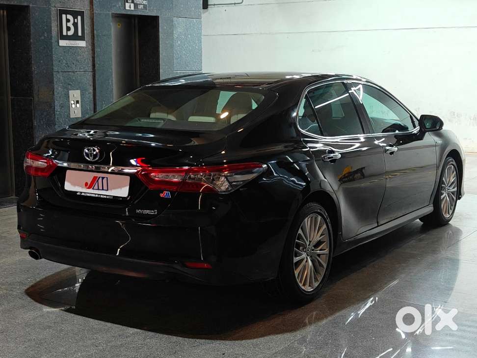 Toyota Camry Hybrid, 2020, Petrol