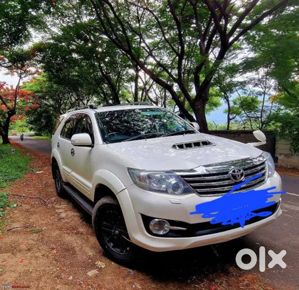 Toyota Fortuner Legender 2012 Diesel 350000 Km Driven