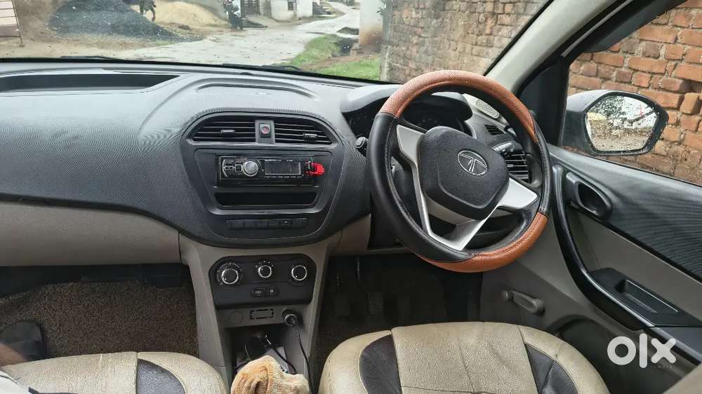 Tata Tiago Xe
