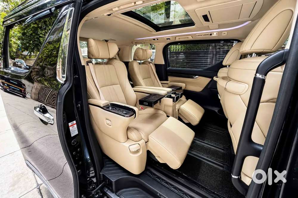 Toyota Vellfire 2.5 Hybrid, 2022, Petrol