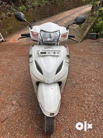 Family used less driven Activa 2017 Scooters 1791758455