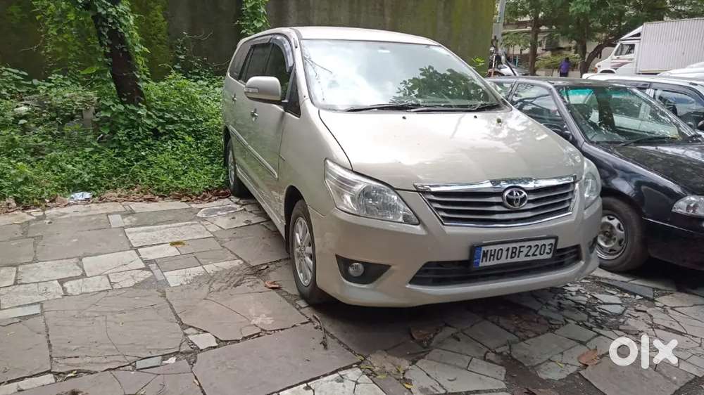 Toyota Innova 2012 Diesel Well Maintained