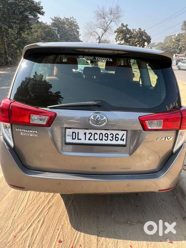 Toyota Innova Crysta 2.4 V, 2019