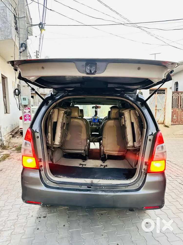 Toyota Innova 2.5 Gx 2010