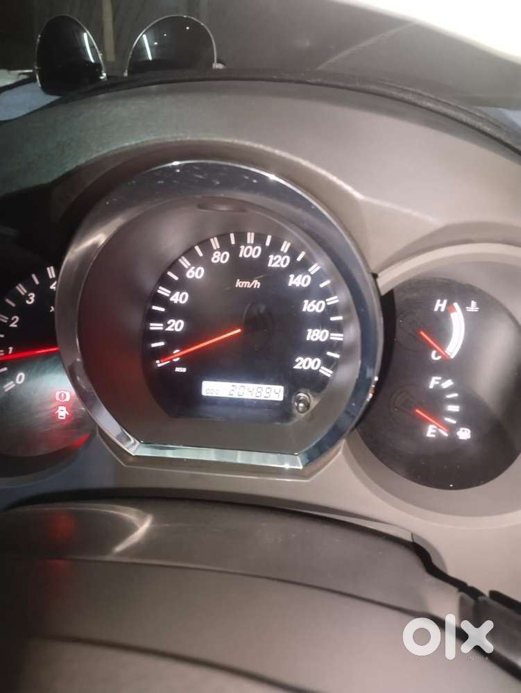 Toyota Fortuner Diesel 2010 Mt