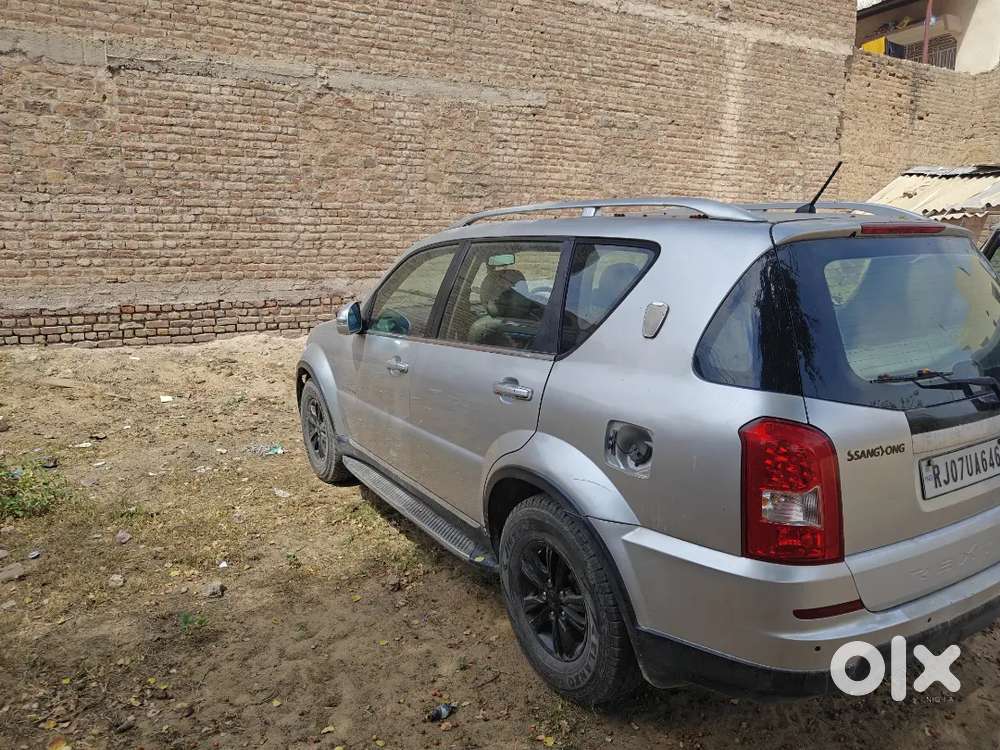 Mahindra Ssangyong Rexton 2013